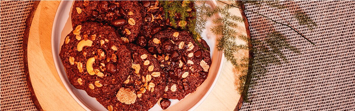 VEGAN CHRISTMAS CHOC COOKIES
