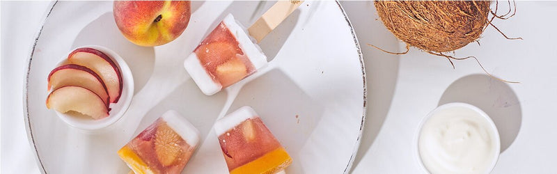 Pfirsich Kokos Eis auf einem Teller
