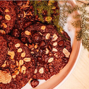 VEGAN CHRISTMAS CHOC COOKIES