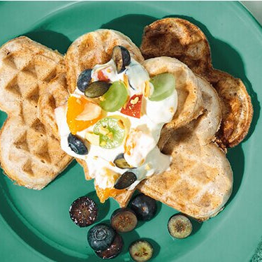 Vollkornwaffeln auf einem Teller