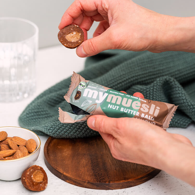 article1-nut-butter-balls-almond.png