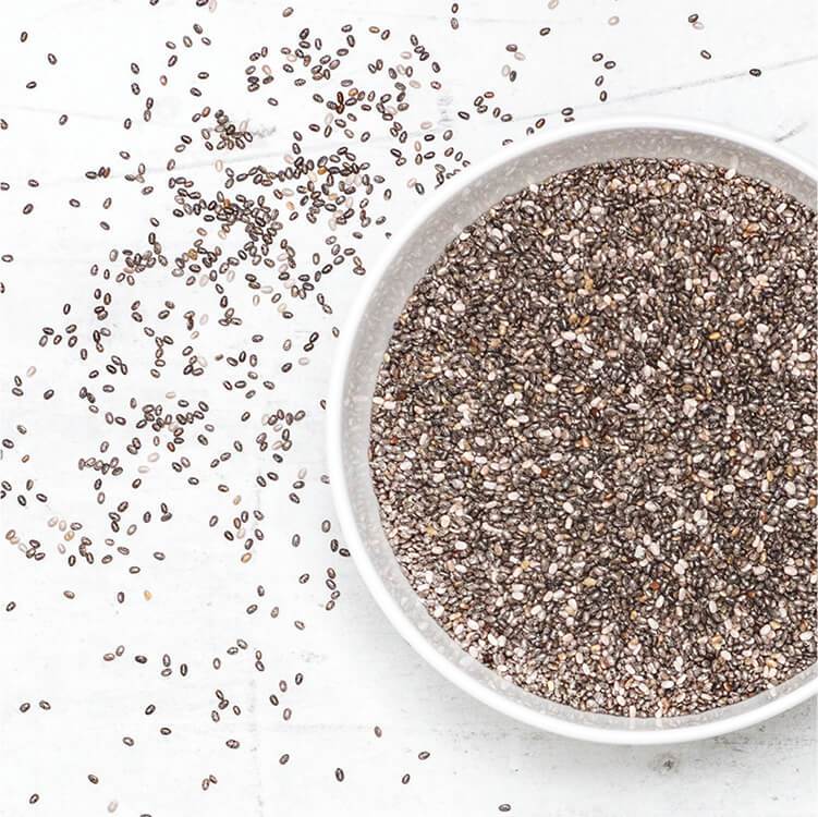 Ein Schälchen Chia Samen