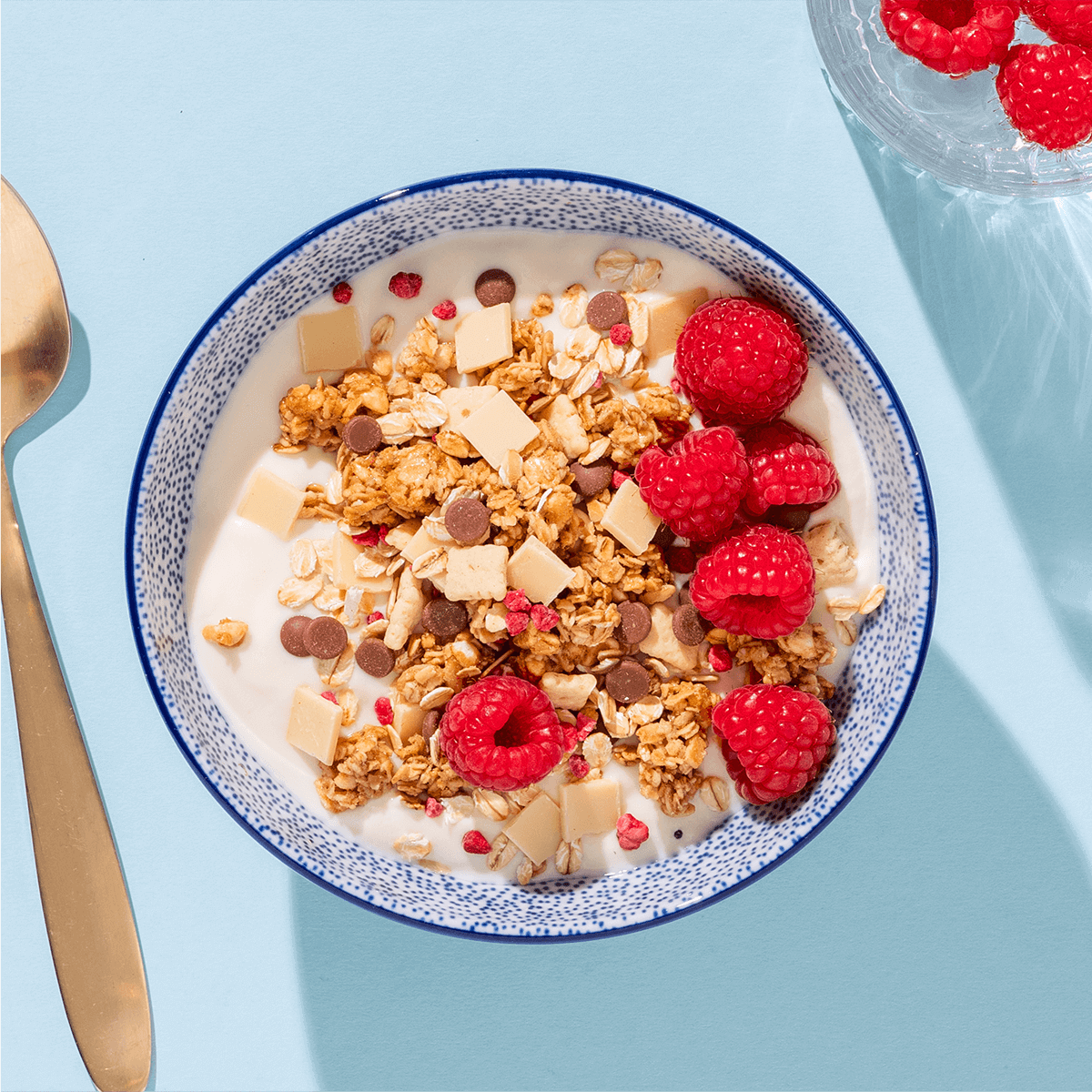 slider01-raspberry-yoghurt-cookie-muesli_b21ab96b-18a0-47b5-a1a2-38481a87f97a.png