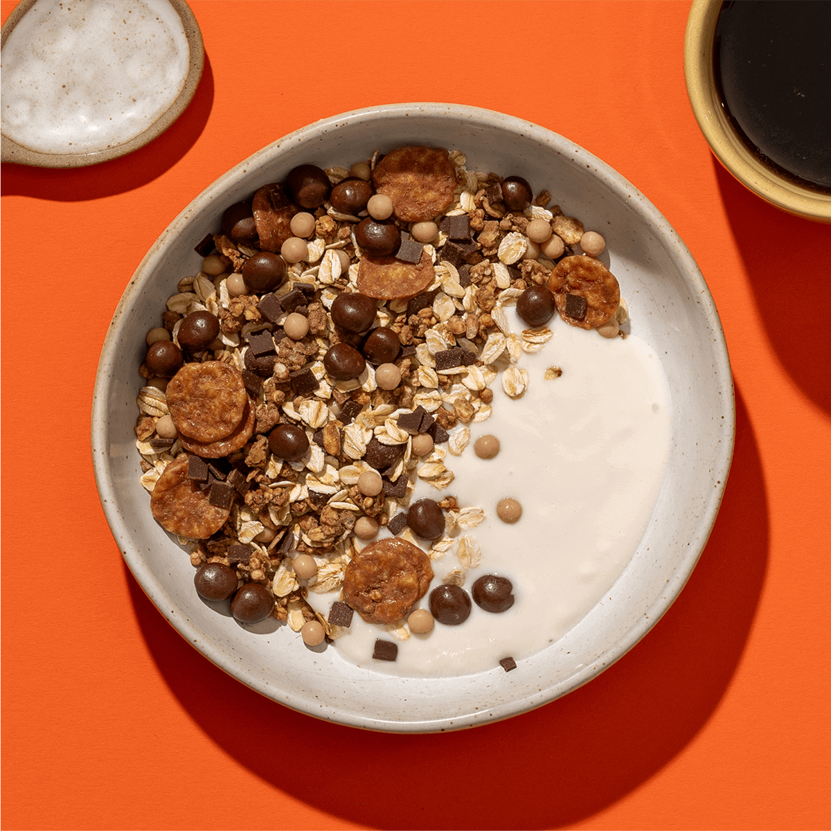 mymuesli Salted Caramel Brownie Müsli in Frühstückschale mit Yoghurt