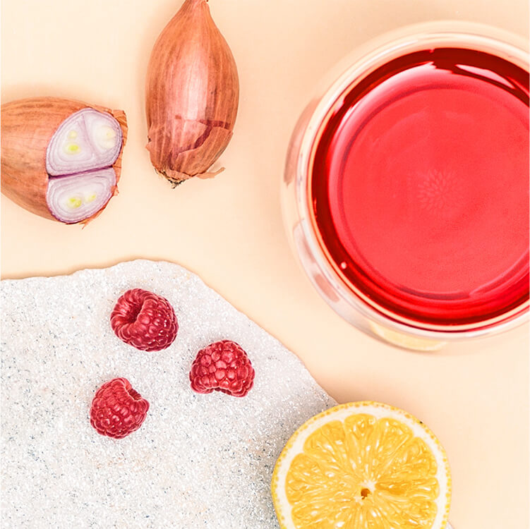 Red Ruby Tee mit Orangen, Himbeeren und zwei Schalotten