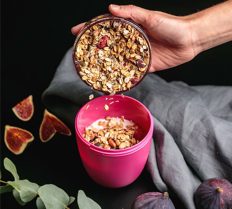 Müsli 2Go Becher mit knusprigem Bio-Müsli