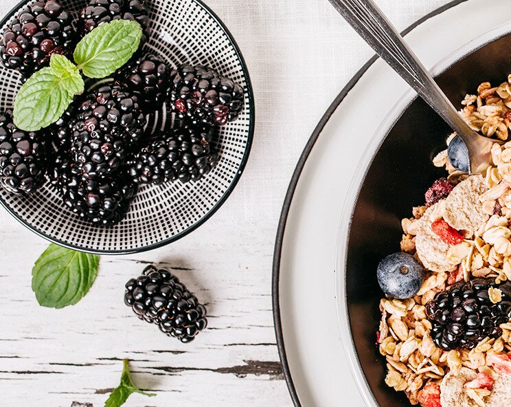 article1a-brombeergranola.jpg
