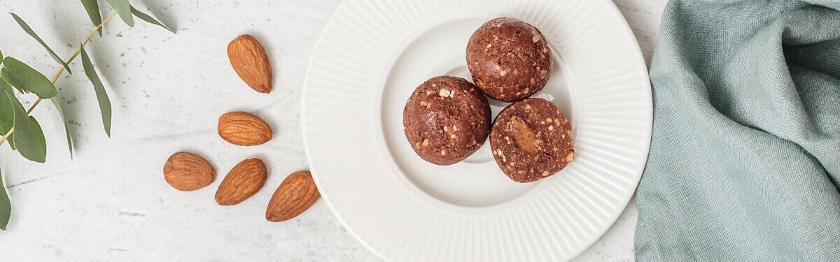 mood-desktop-nutbutterballs-almond.jpg