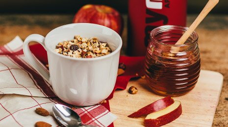 Apfel-Mandel-Granola für die Riegel